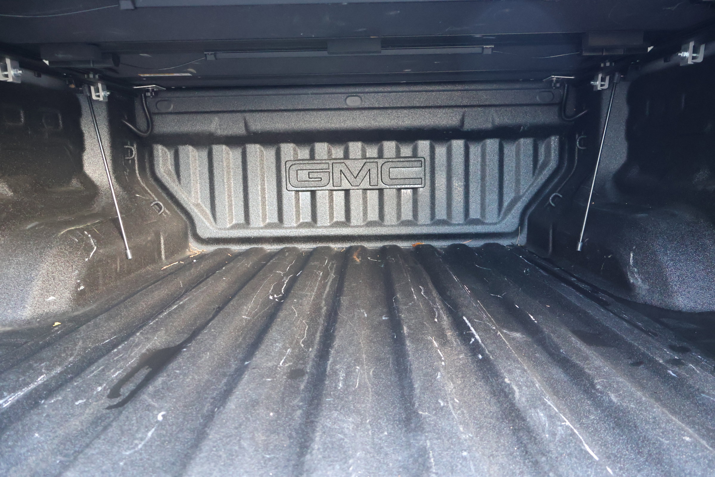 Used 2025 GMC Canyon Denali image 21