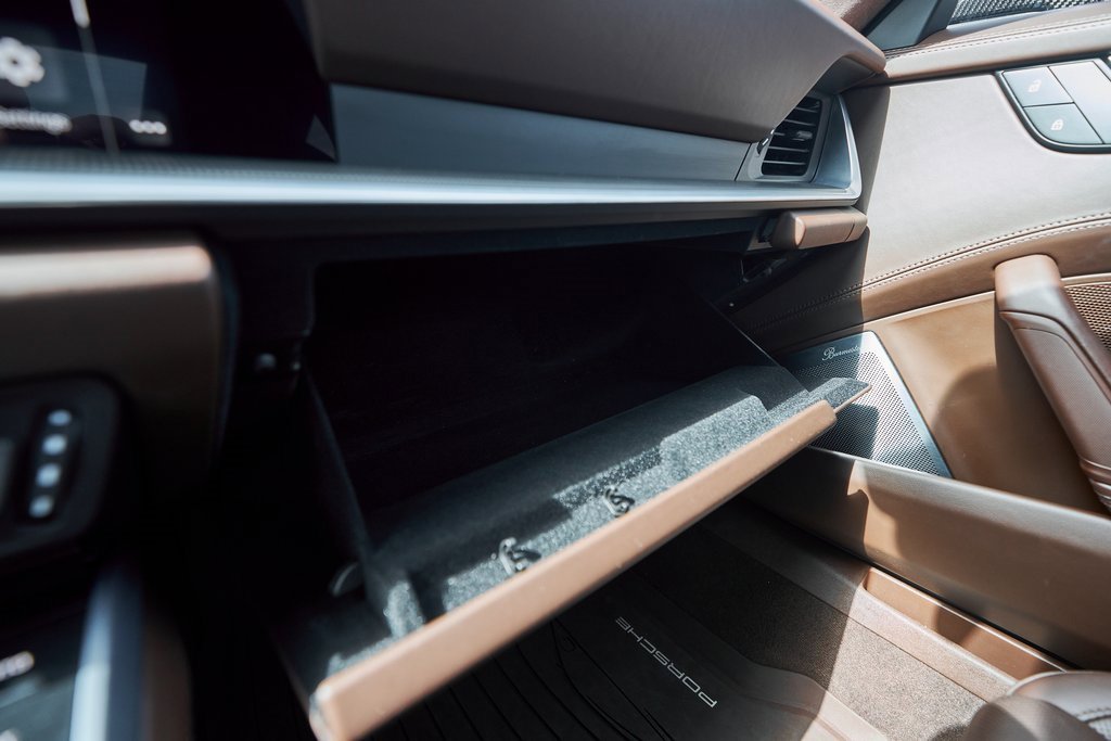 Used 2022 Porsche 911 Turbo S image 74