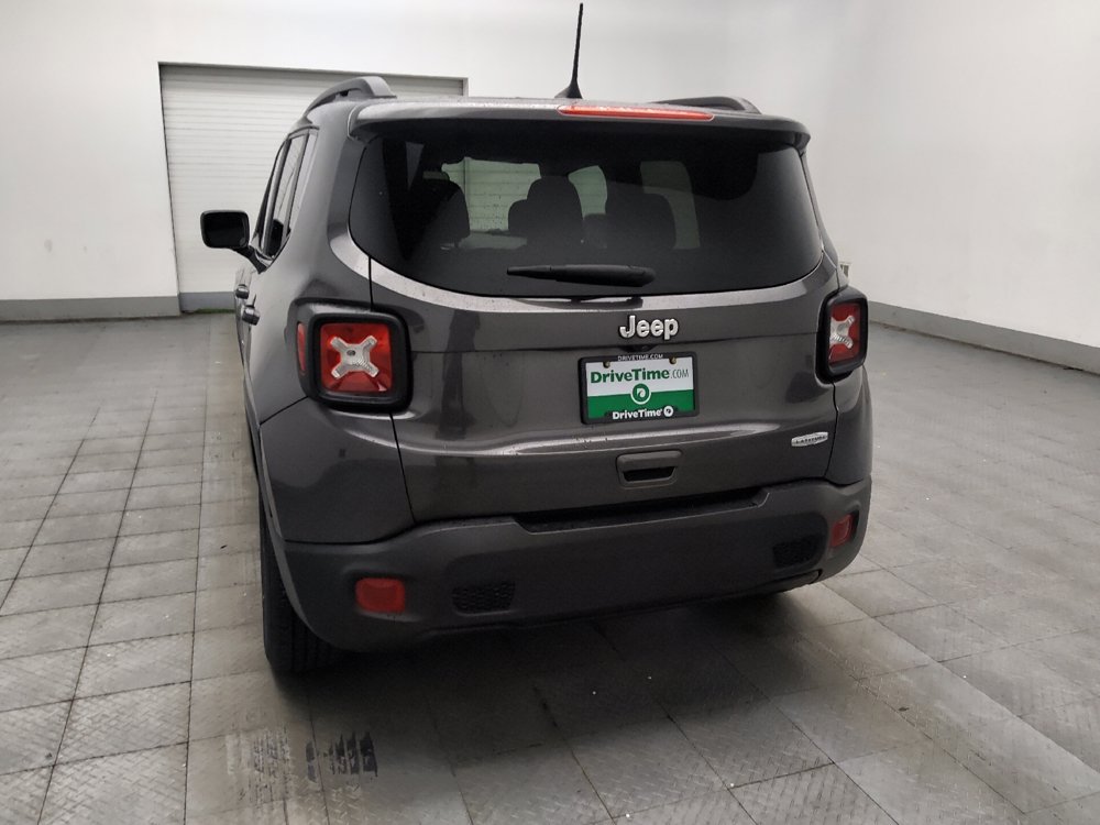 Used 2021 Jeep Renegade Latitude FWD image 6