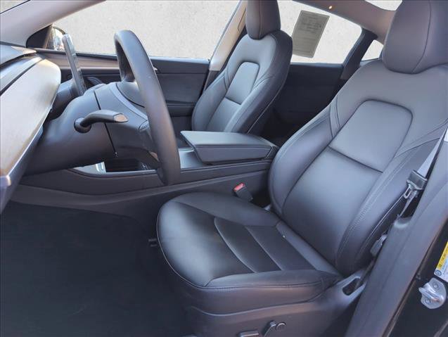 Used 2024 Tesla Model Y Long Range AWD/4WD image 9