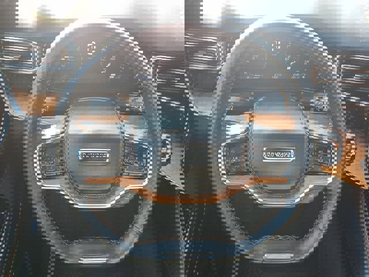 Used 2024 Jeep Grand Wagoneer L Series III image 21