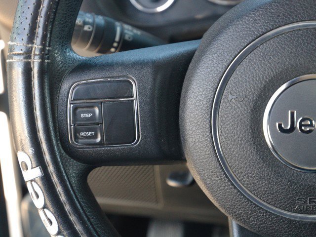 Used 2015 Jeep Wrangler Sport image 16