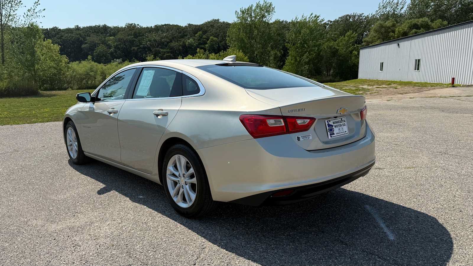 Used 2016 Chevrolet Malibu LT FWD image 5