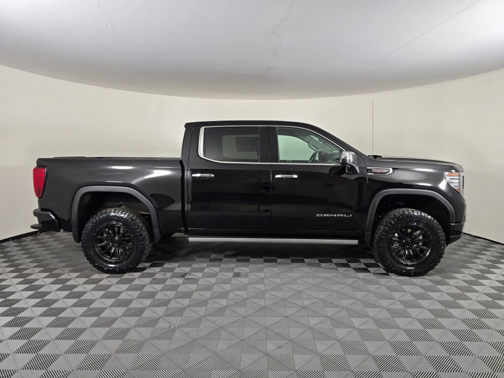 Used 2023 GMC Sierra 1500 Denali image 2