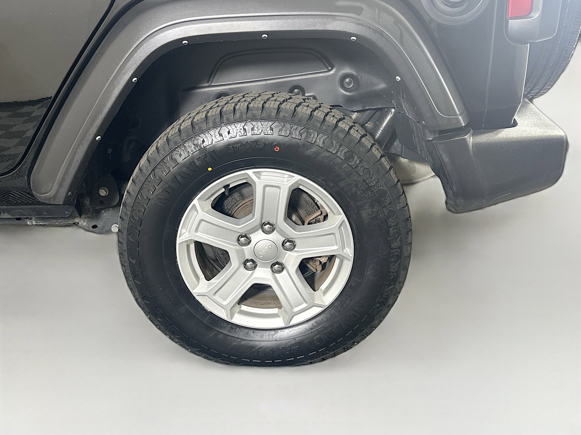 Used 2022 Jeep Wrangler Sport S AWD/4WD image 11