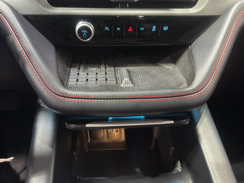 Used 2025 Ford Explorer ST AWD/4WD image 32
