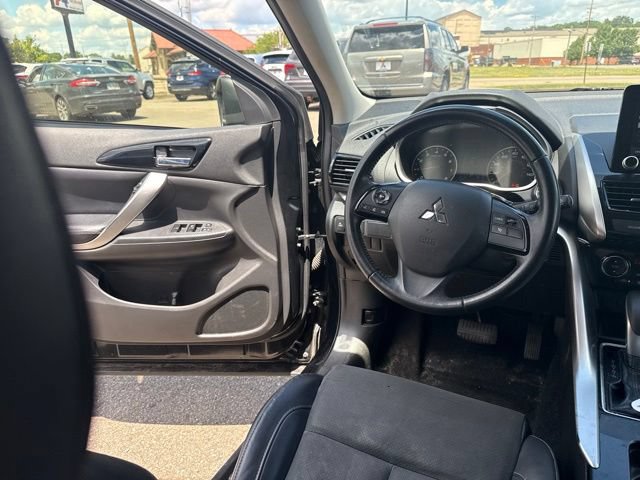 Used 2022 Mitsubishi Eclipse Cross FWD image 16