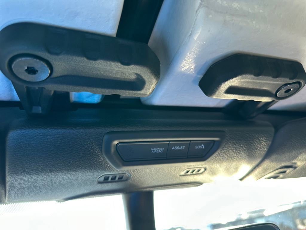 Used 2023 Jeep Wrangler Sahara image 21