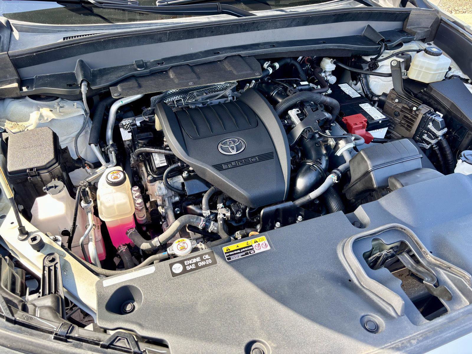 Used 2024 Toyota Grand Highlander Limited AWD/4WD image 28