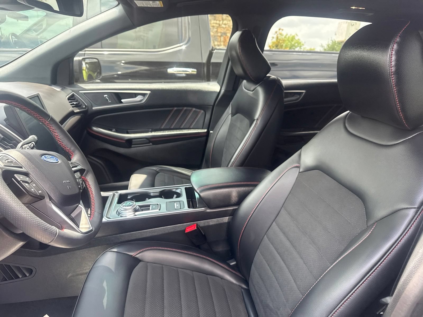 Used 2024 Ford Edge ST-Line AWD/4WD image 7