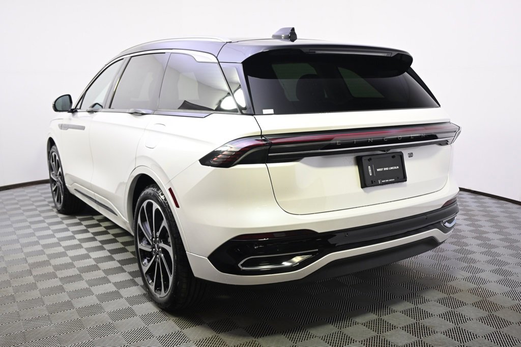 New 2026 Lincoln Nautilus Black Label image 3