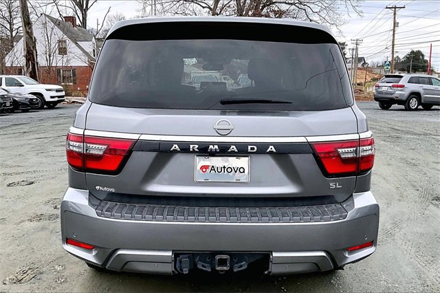 Used 2023 Nissan Armada SL w/ Captain's Chairs Package image 9