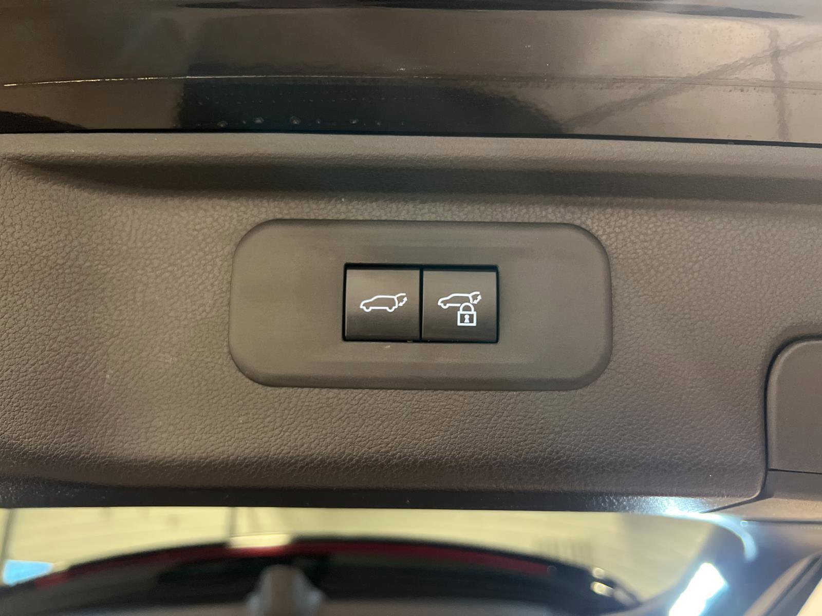 Used 2024 Toyota Grand Highlander AWD image 37
