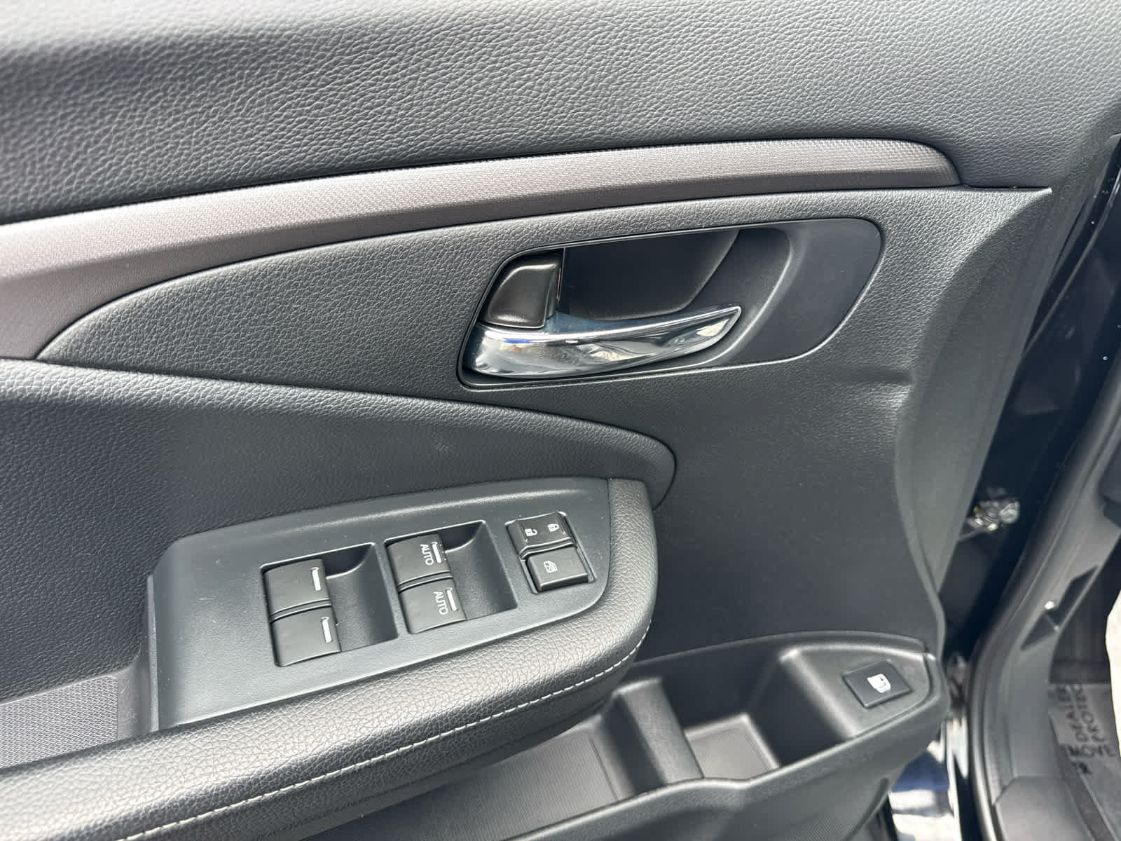 Used 2023 Honda Ridgeline Sport image 10