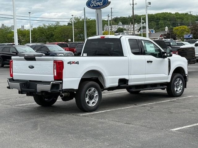 New 2025 Ford F350 XLT image 6