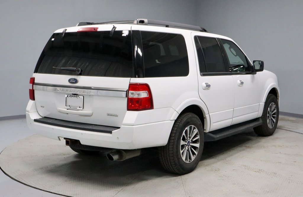 Used 2017 Ford Expedition XLT image 12