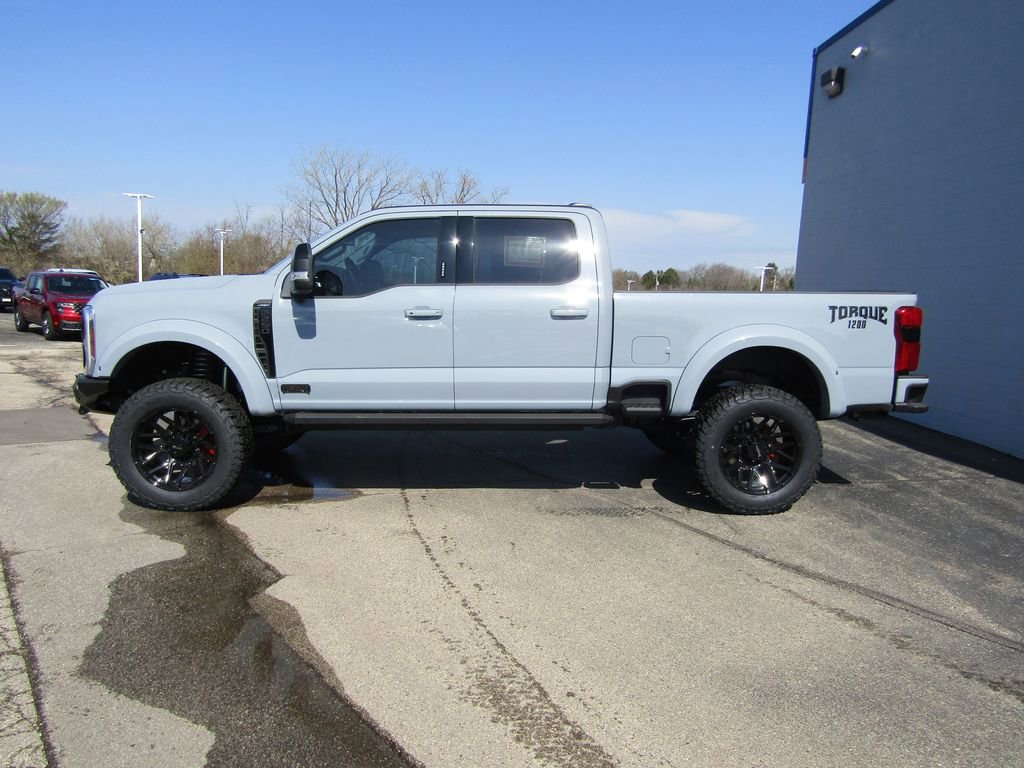 New 2026 Ford F250 Lariat w/ Black Appearance Package AWD/4WD image 2