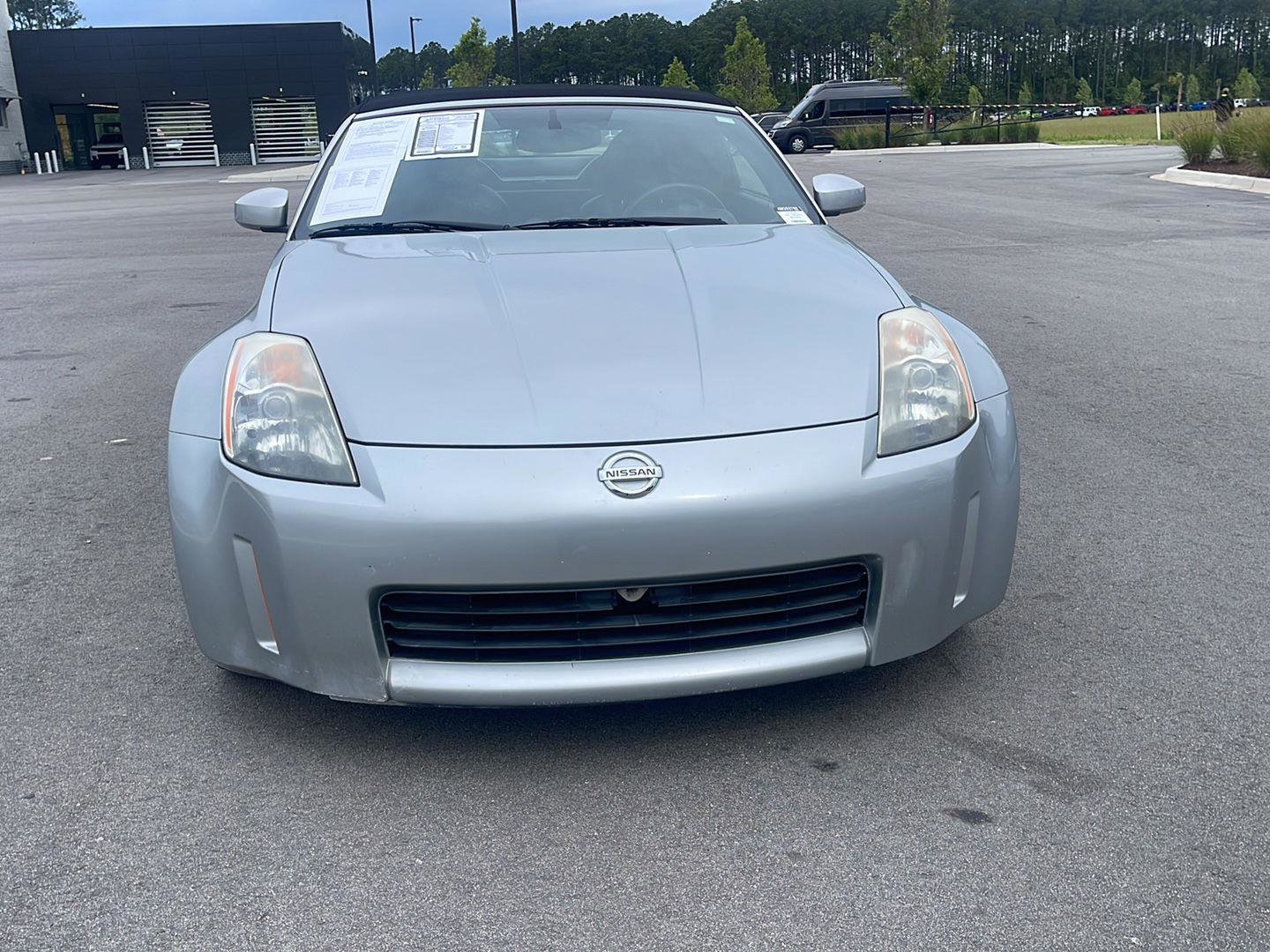 Used 2004 Nissan 350Z Touring RWD image 2