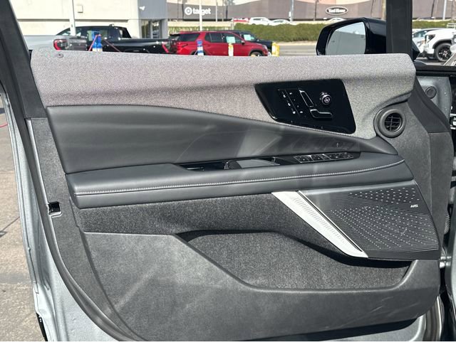 New 2026 Cadillac Optiq Luxury 2 image 5