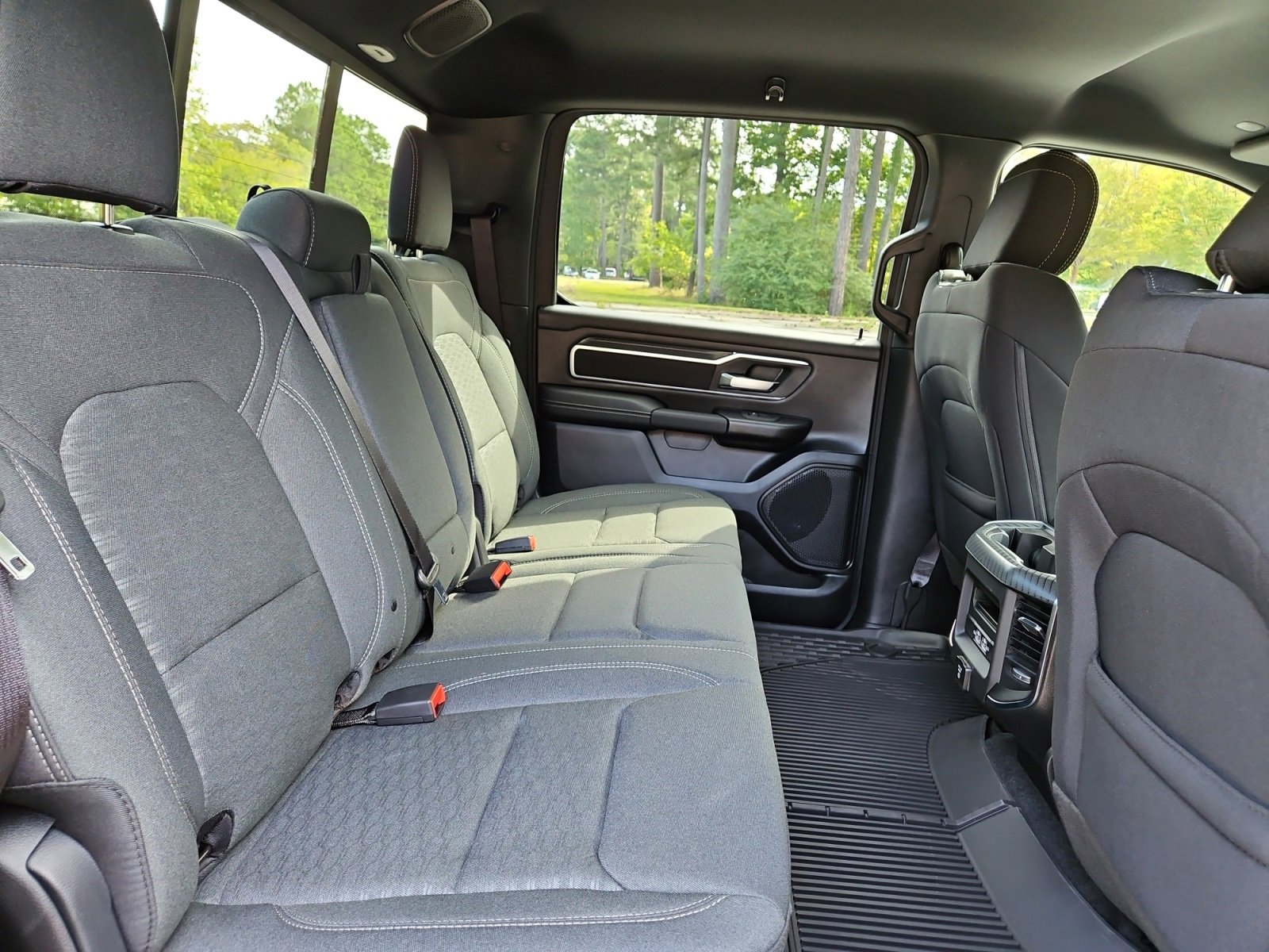 New 2025 RAM 1500 4x4 Crew Cab image 17