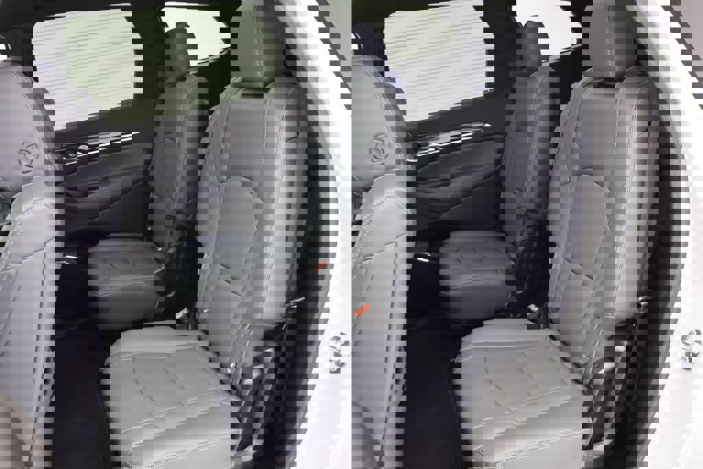 Used 2022 Buick Enclave Essence w/ Experience Buick Package image 12