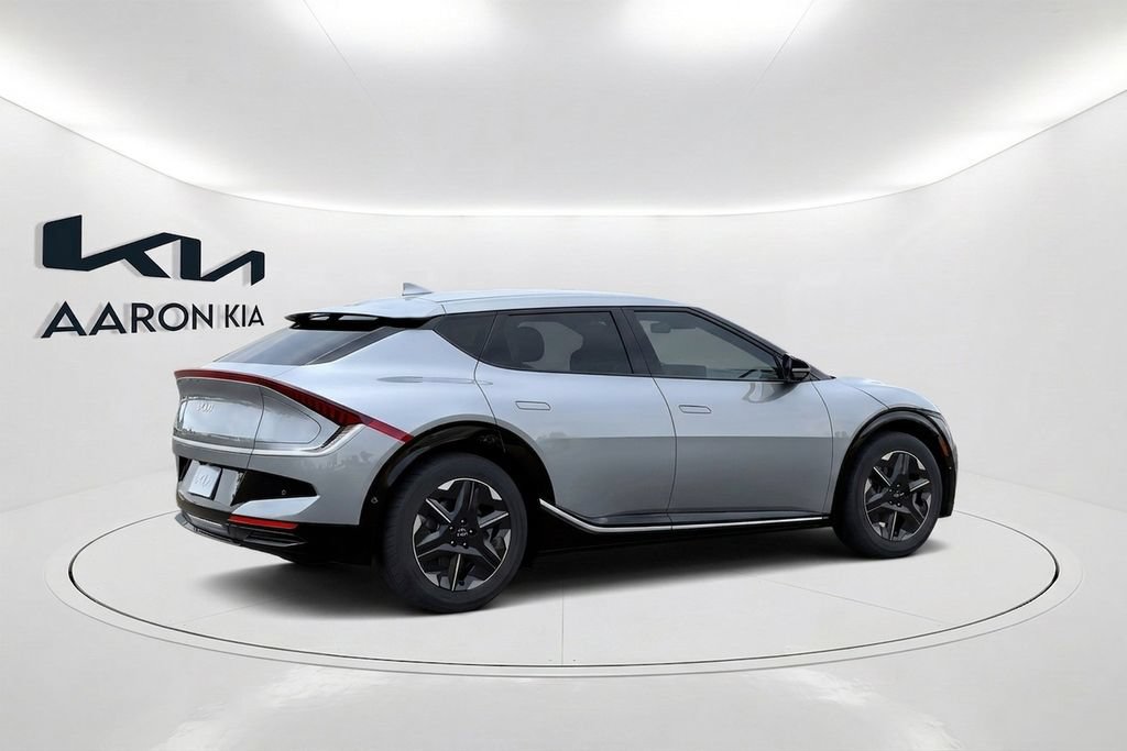 New 2026 Kia EV6 Wind RWD image 7