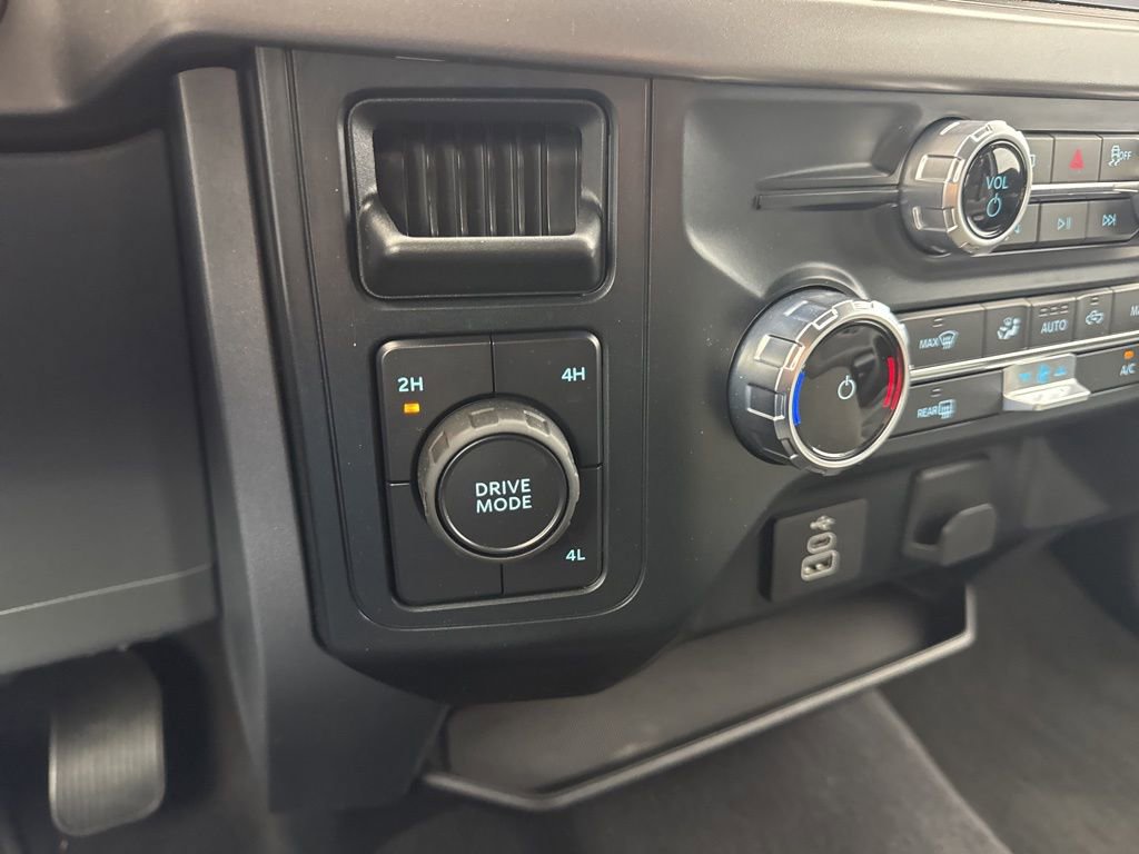 Used 2025 Ford F150 XLT w/ Equipment Group 301A Standard AWD/4WD image 19