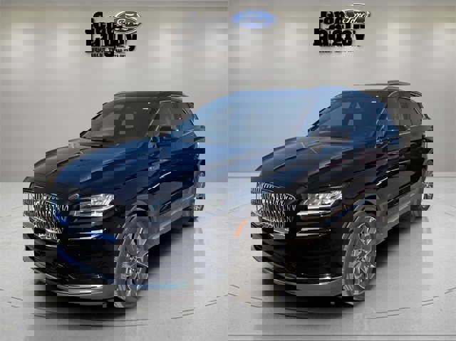 Used 2022 Lincoln Nautilus Reserve image 6