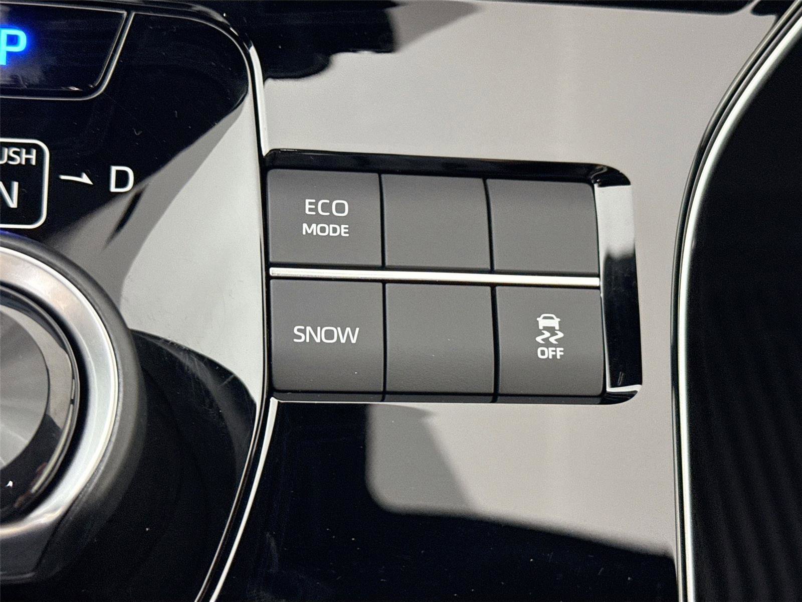 Used 2024 Toyota bZ4X XLE image 27