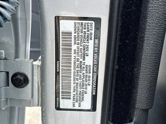 Used 2006 Volvo S60 2.5T AWD/4WD image 26