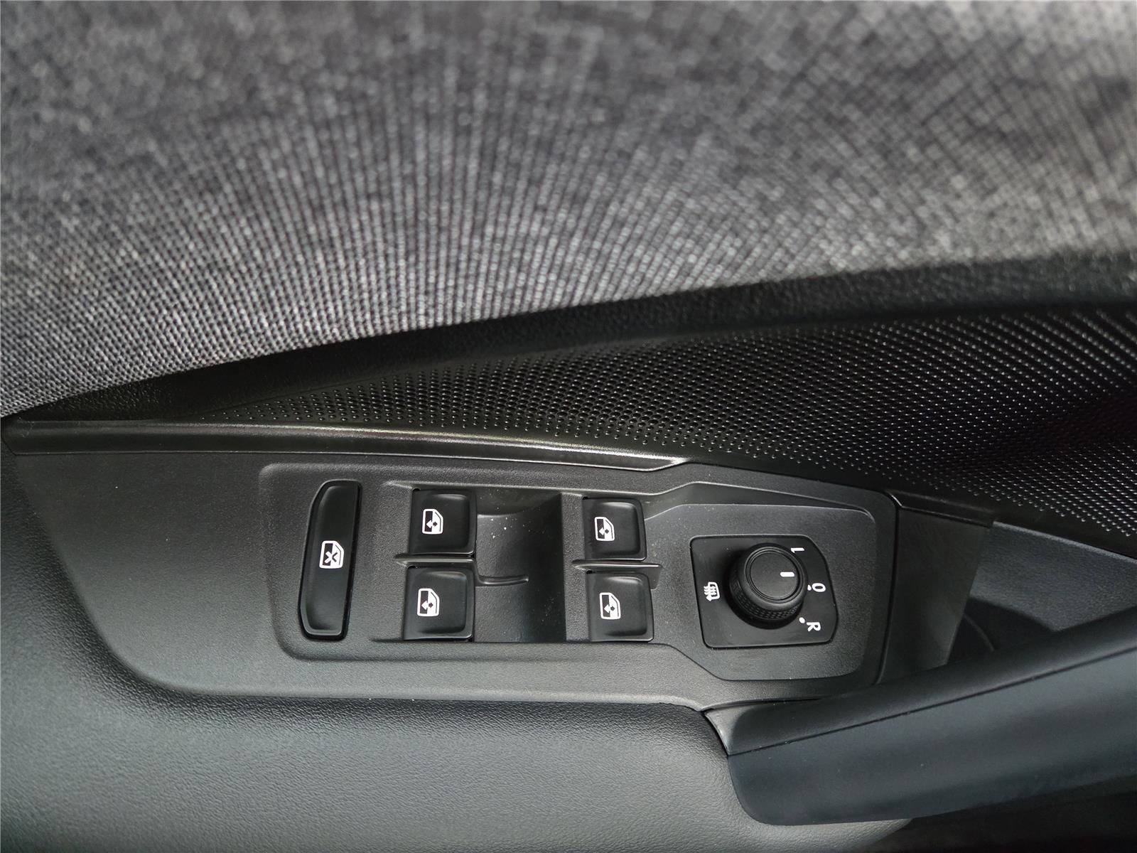 New 2026 Volkswagen Tiguan S image 14