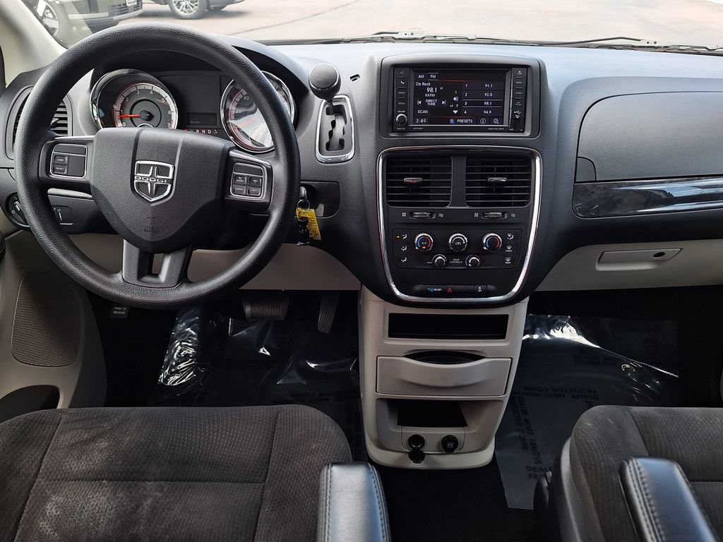 Used 2019 Dodge Grand Caravan SE FWD image 14