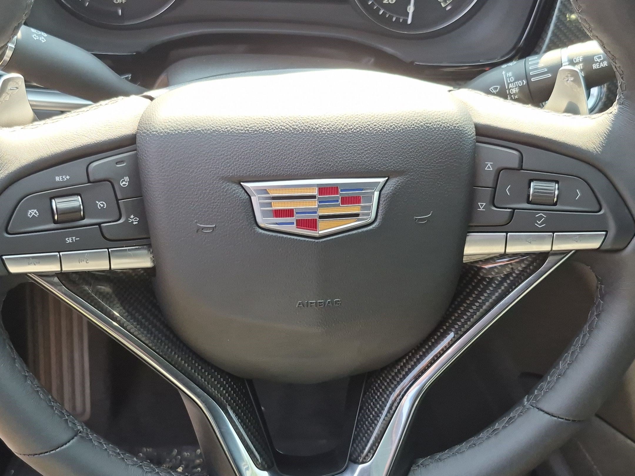 Used 2023 Cadillac XT6 Sport w/ Technology Package AWD/4WD image 18