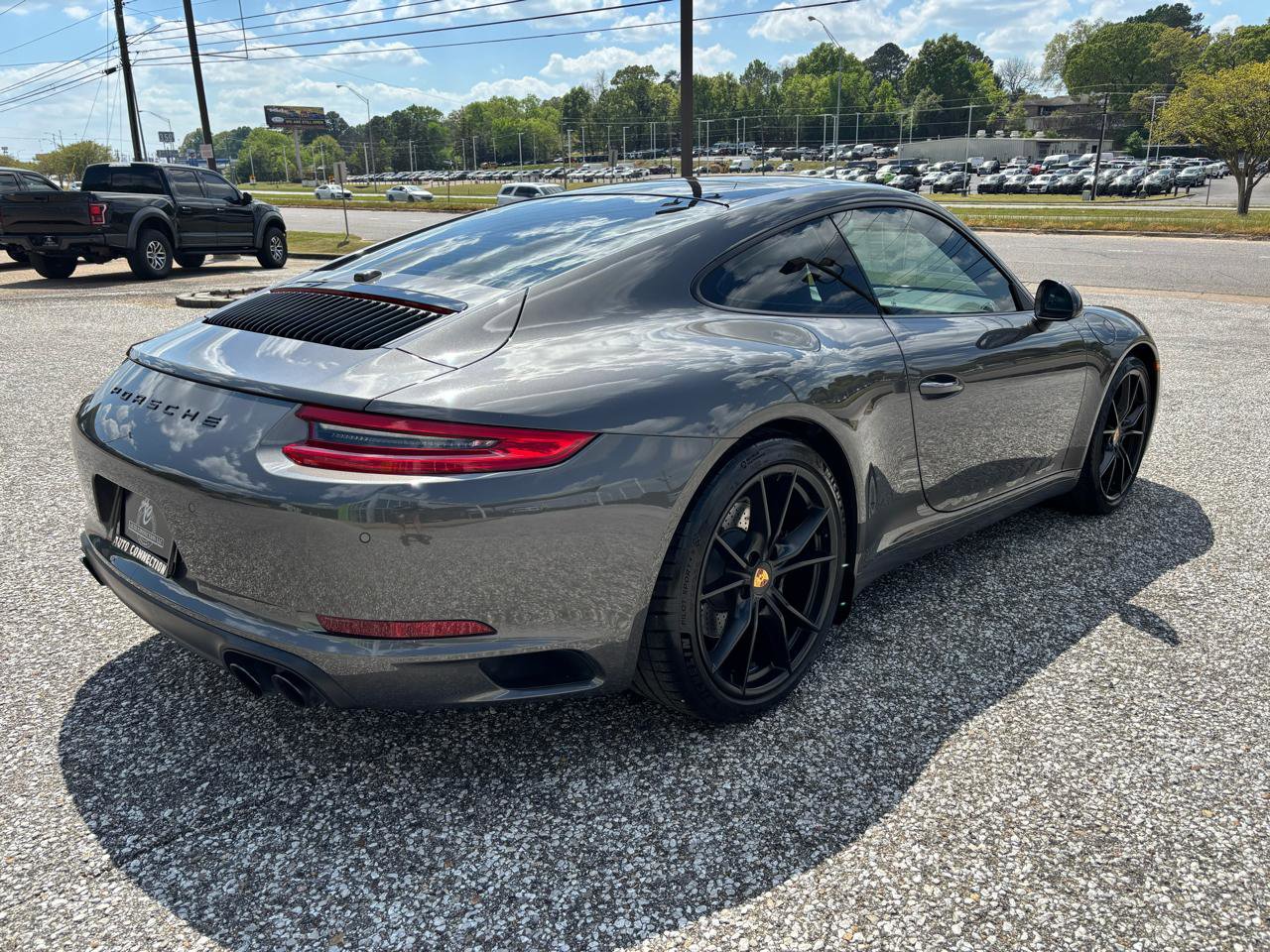 Used 2018 Porsche 911 Carrera image 11