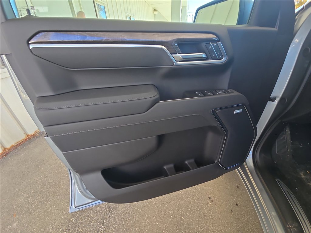 New 2026 Chevrolet Silverado 1500 LTZ w/ Z71 Off-Road Package image 22