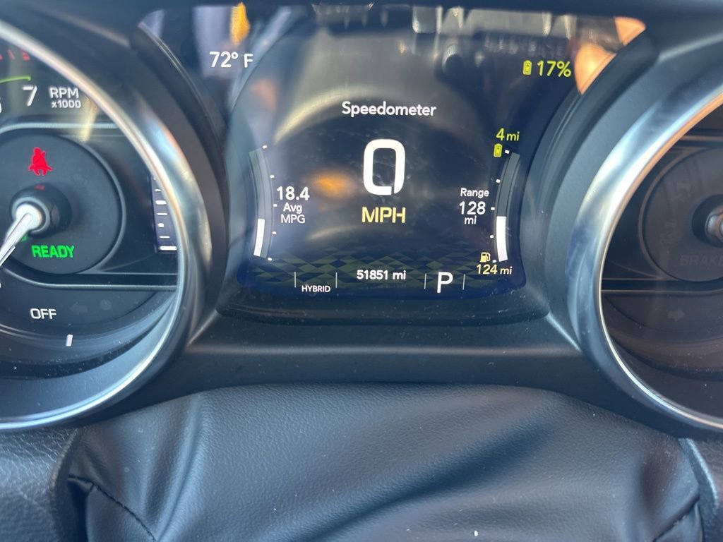 Used 2022 Jeep Wrangler Unlimited Sahara image 23