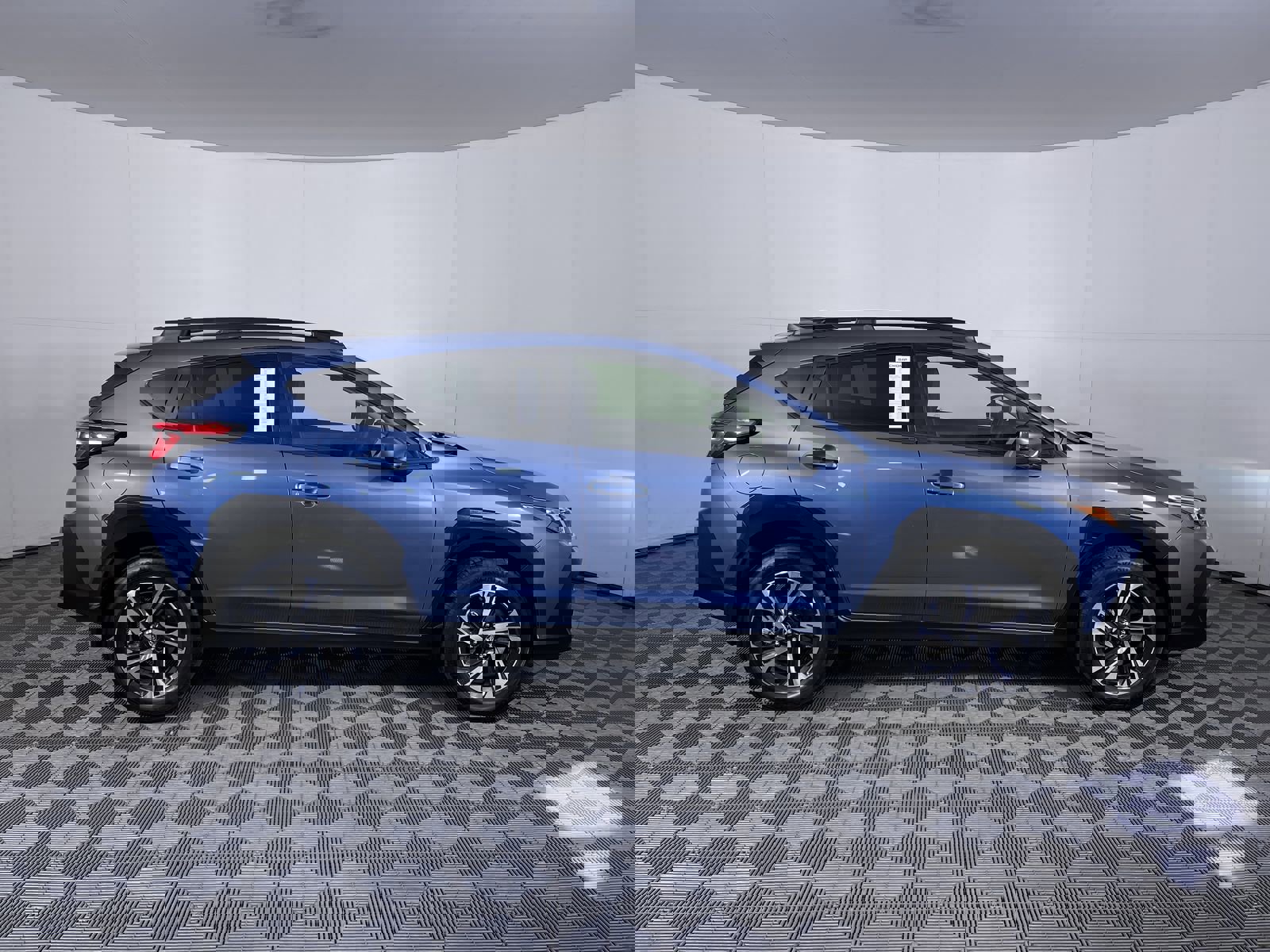 Used 2024 Subaru Crosstrek 2.0i Premium image 10