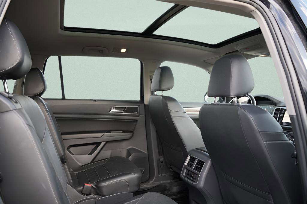 Used 2019 Volkswagen Atlas SEL Premium image 17