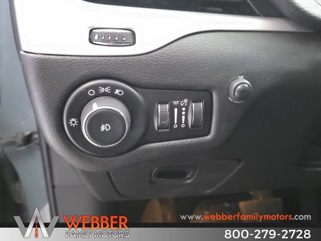 Used 2014 Jeep Cherokee Trailhawk w/ Cold Weather Group image 17