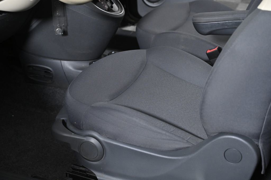 Used 2015 FIAT 500 Pop image 24