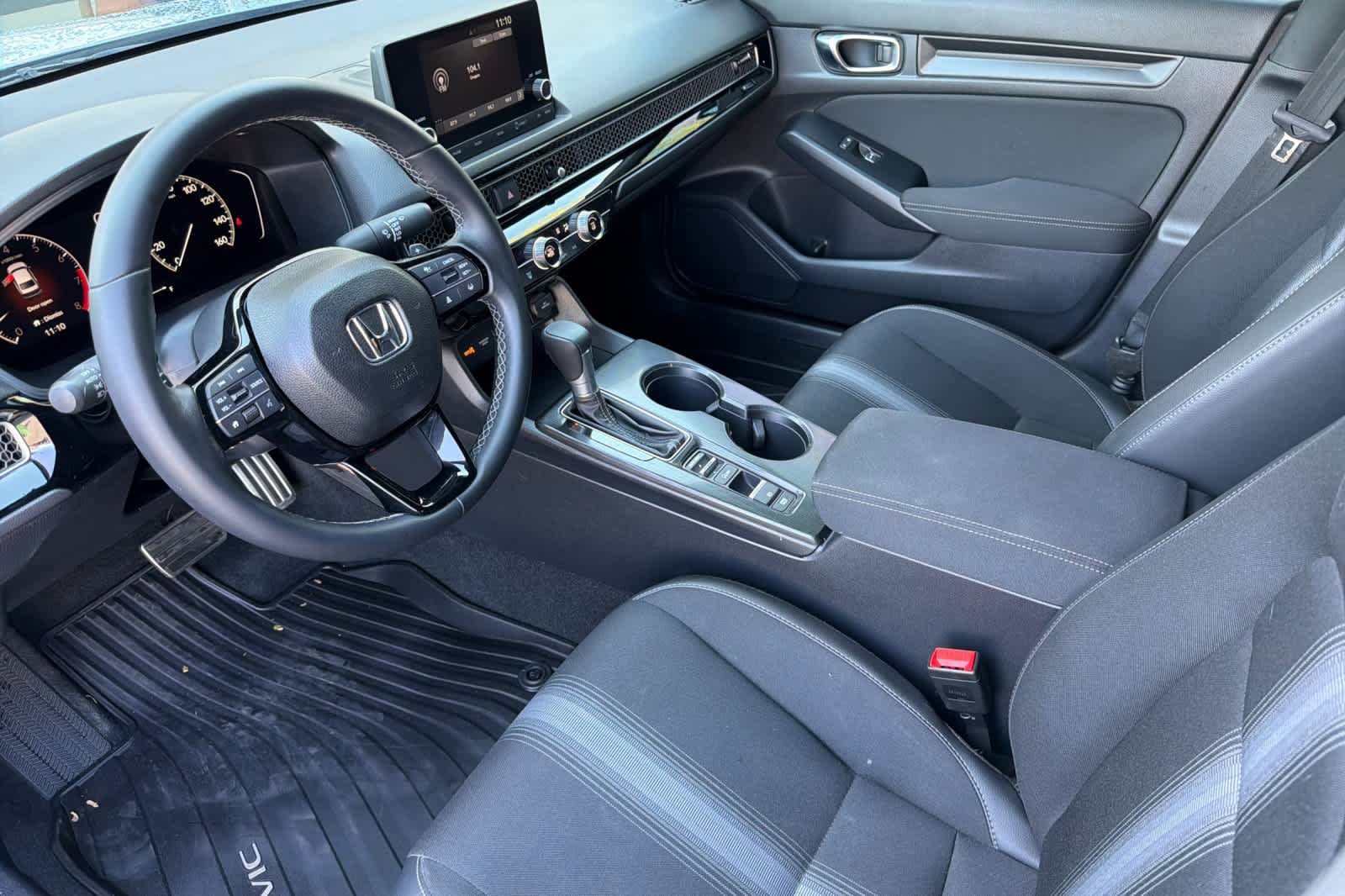 Used 2025 Honda Civic Sport image 13