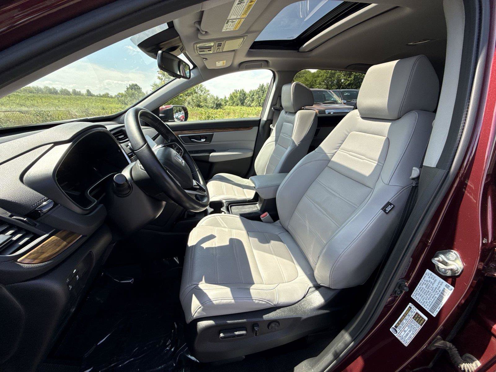 Used 2017 Honda CR-V Touring image 14