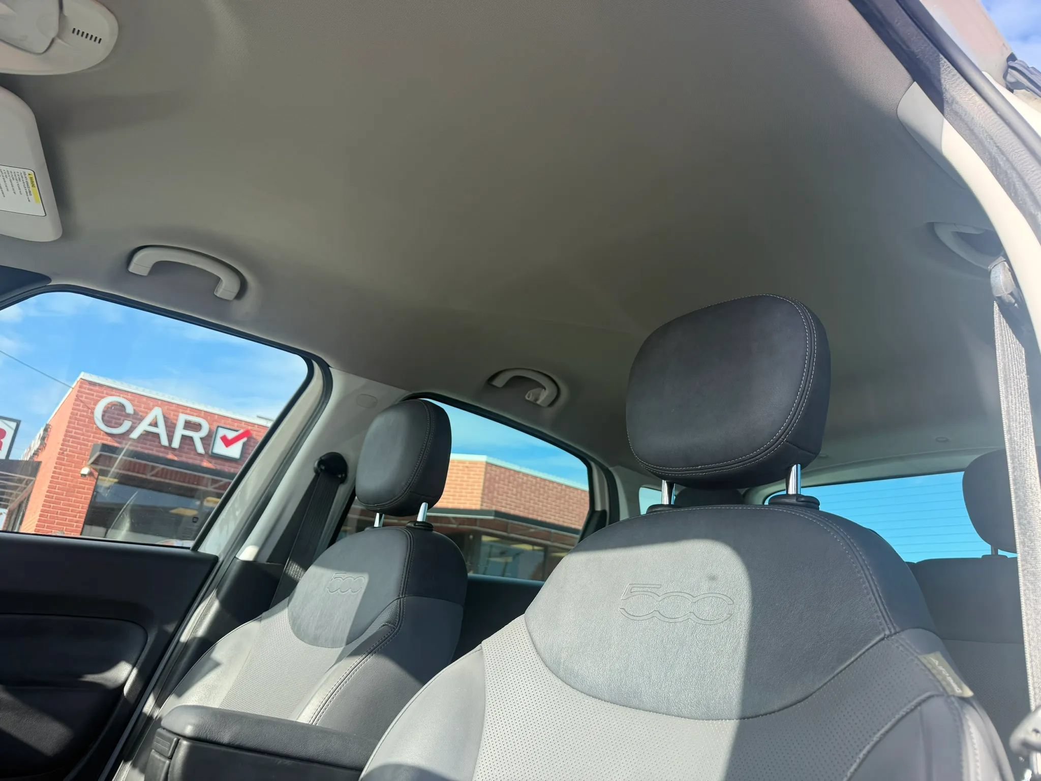 Used 2017 FIAT 500L Lounge FWD image 10