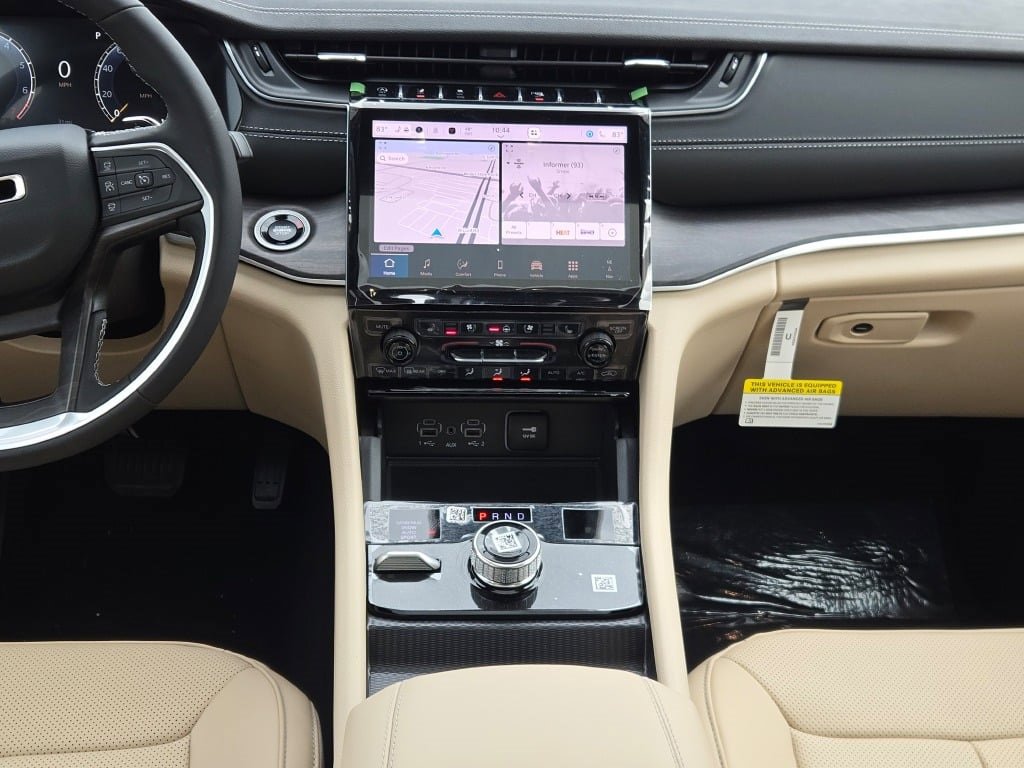 New 2025 Jeep Grand Cherokee Limited image 21