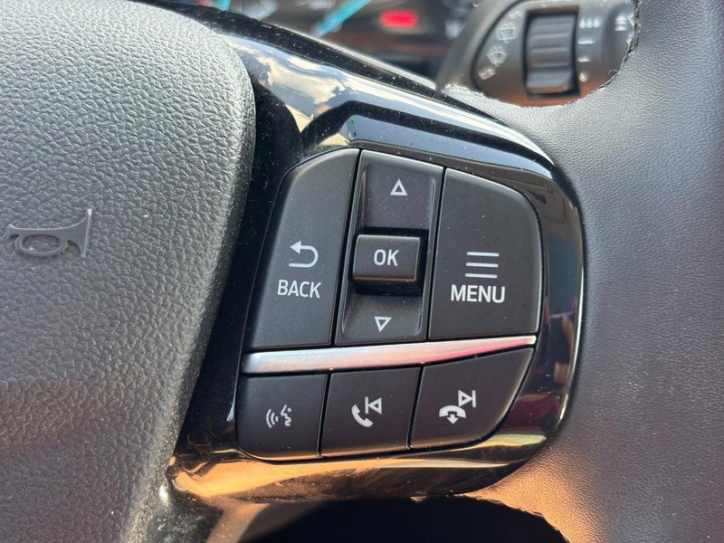 Used 2022 Ford Escape SE w/ SE Sport Appearance Package AWD/4WD image 19