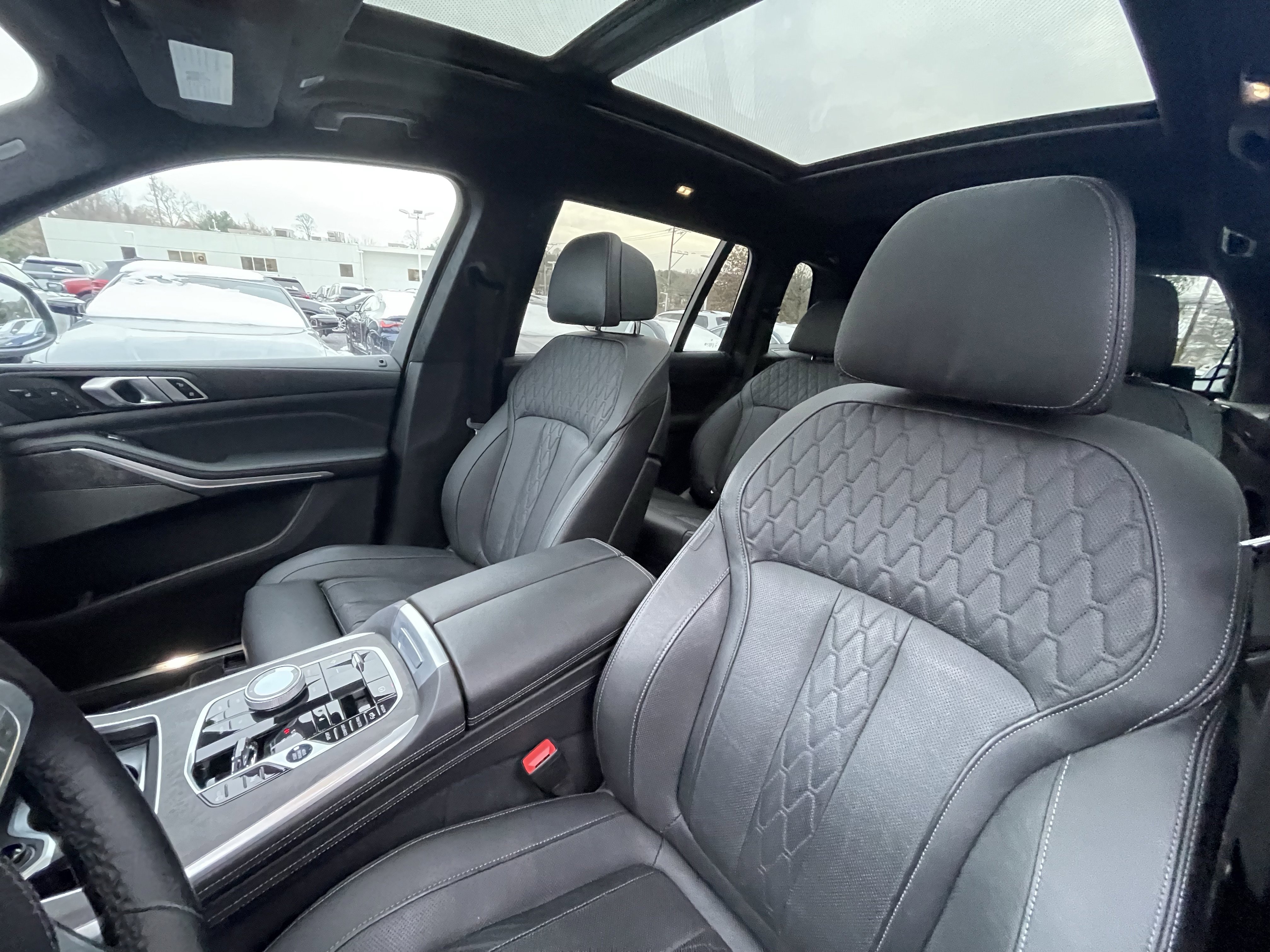 Certified 2023 BMW X7 xDrive40i w/ Executive Package image 8