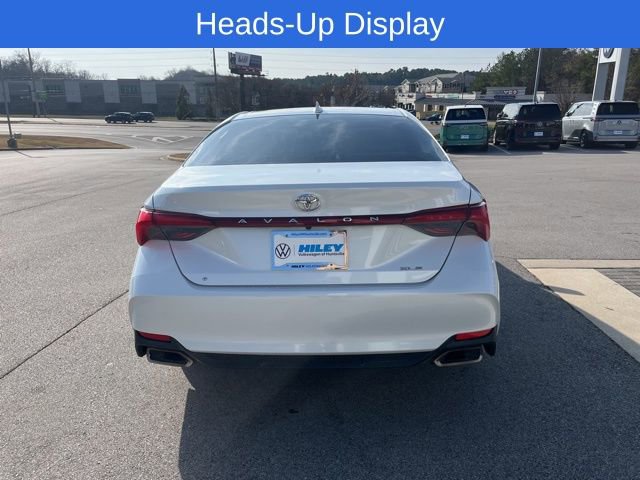 Used 2019 Toyota Avalon Limited image 7
