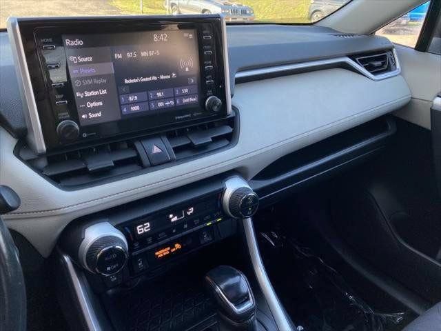 Certified 2019 Toyota RAV4 XLE w/ Convenience Package AWD/4WD image 57
