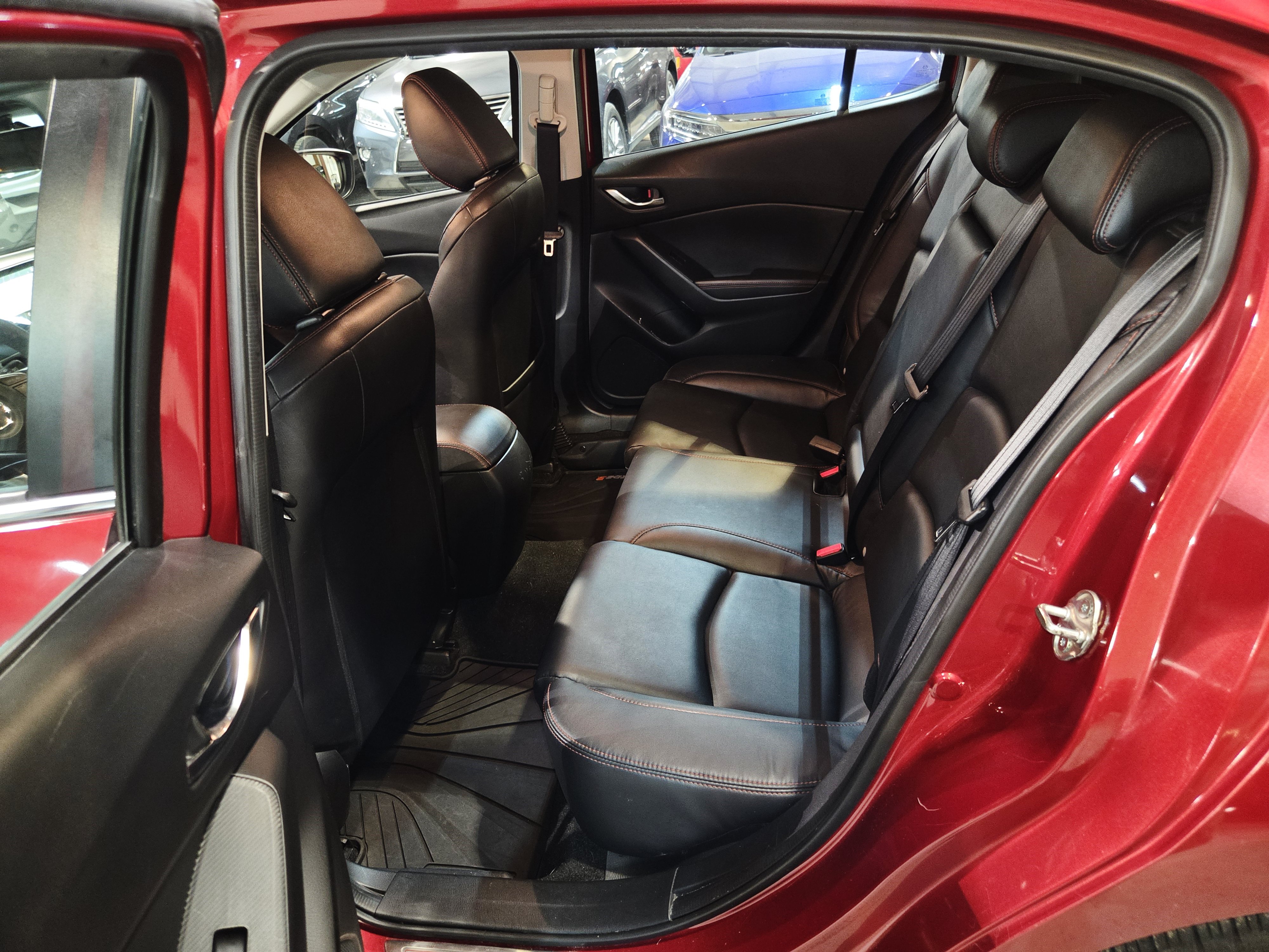Used 2014 MAZDA MAZDA3 s Touring FWD image 21