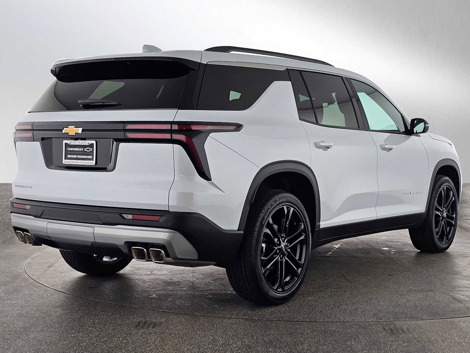 New 2026 Chevrolet Traverse LT image 3